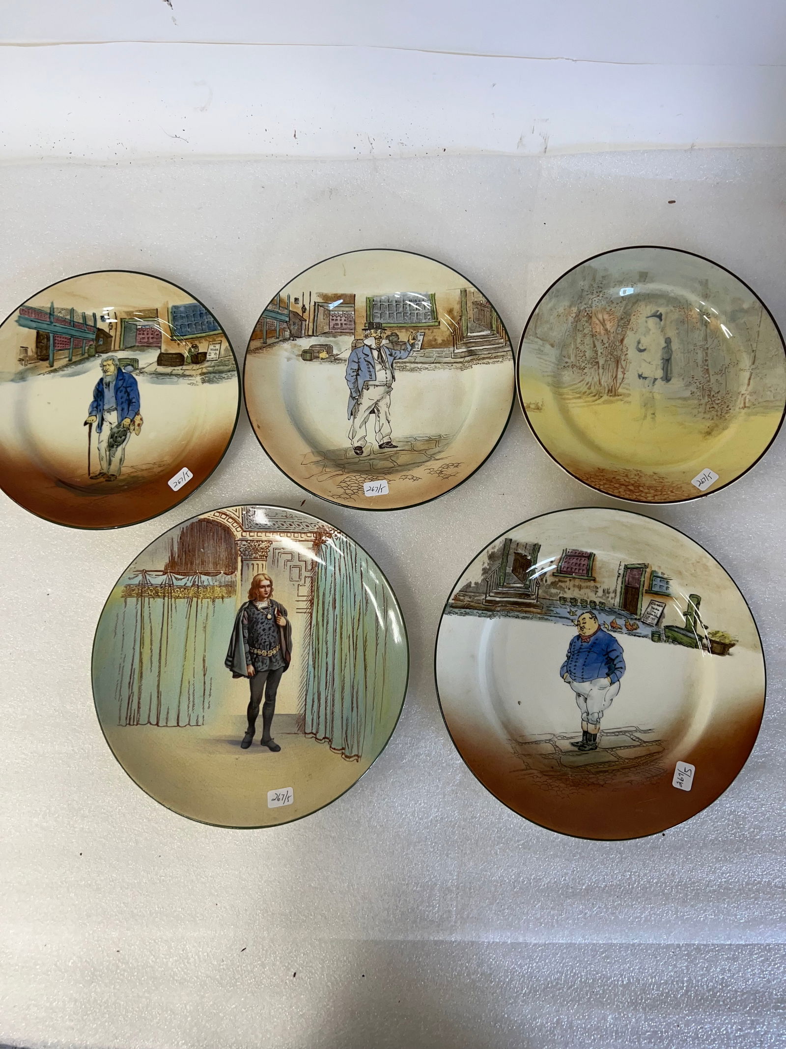 Royal Doulton Plates (5) (1 of 2)