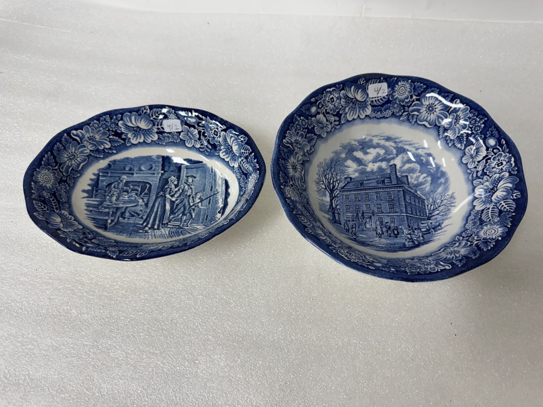 Liberty Bell Fraunces Tavern & Minute Men Bowls: 3"H x 8 3/4"W and 2"H x 9"W Blue and White