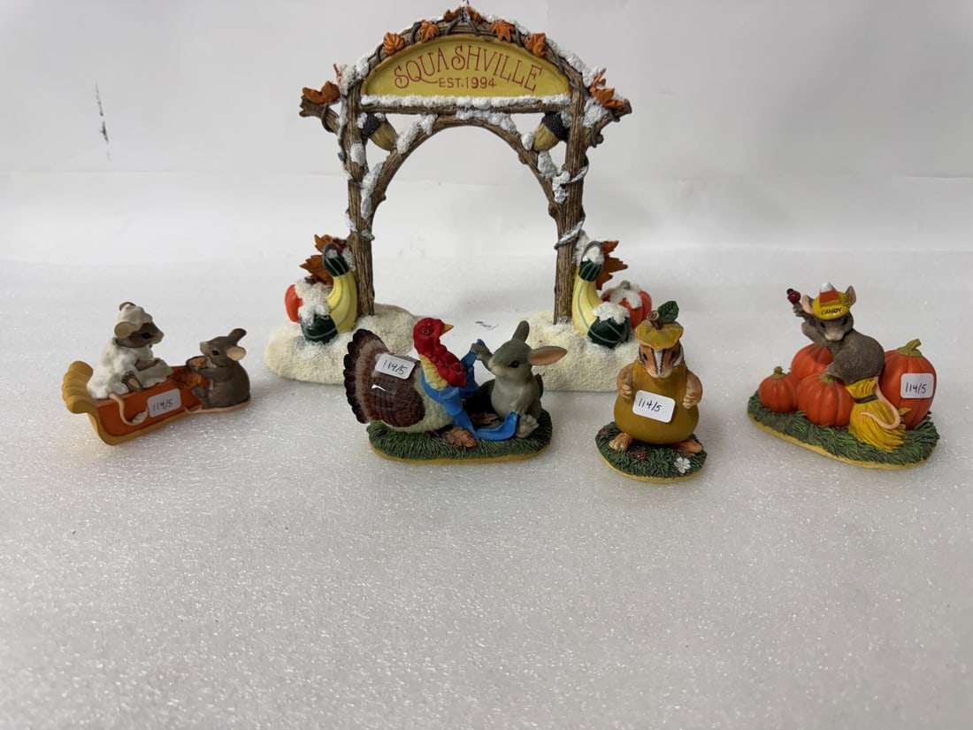 Silvestri Charming Tails Figures (5): For Thanksgiving. Some with titles; Turkey with Dressing; Chauncys Pear Costume; the Good Witch and Squashville 1994 Est. Five in the lot