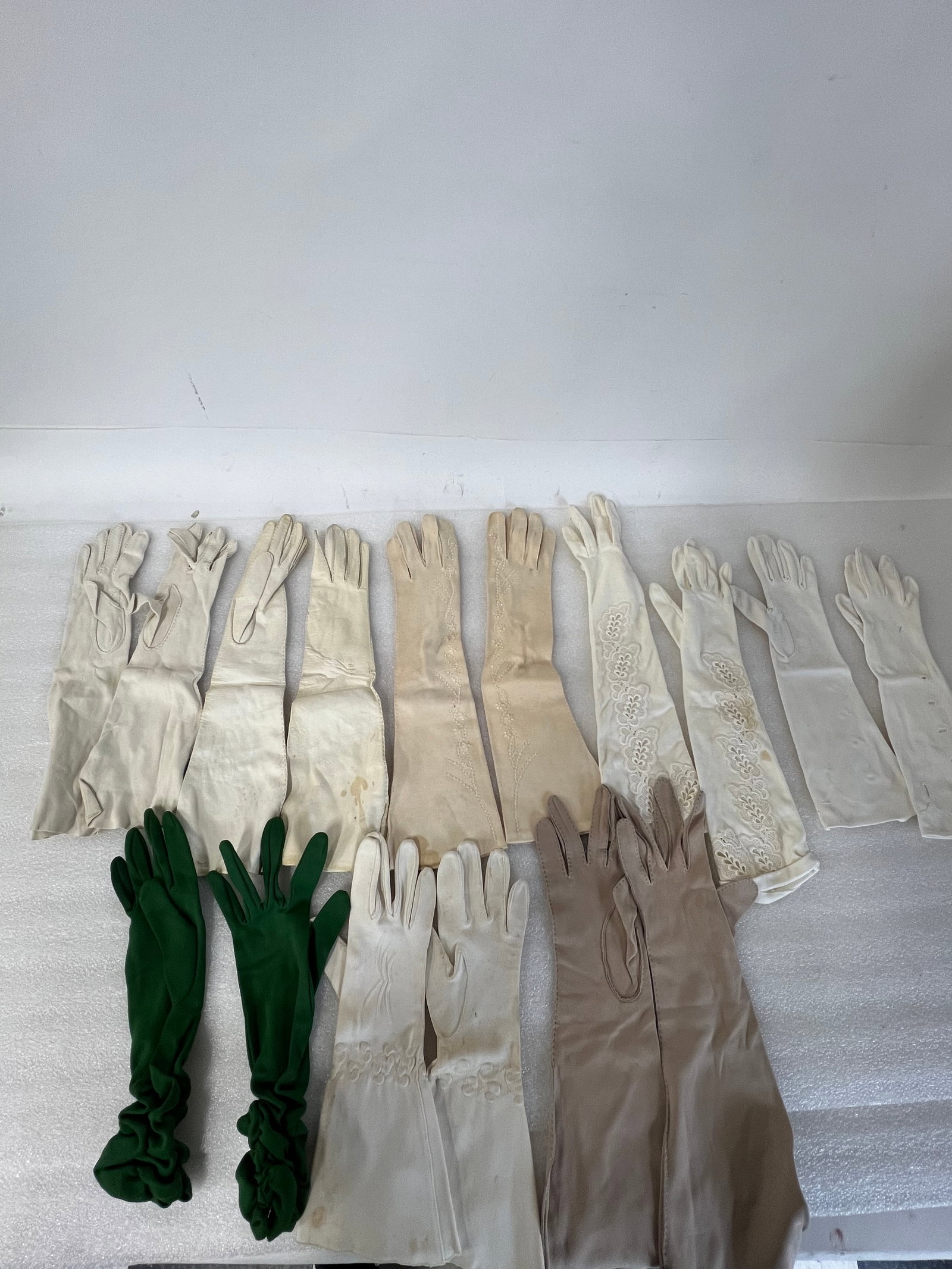 Vintage Gloves. 7 Pr.: Good quality One pr. is leather.