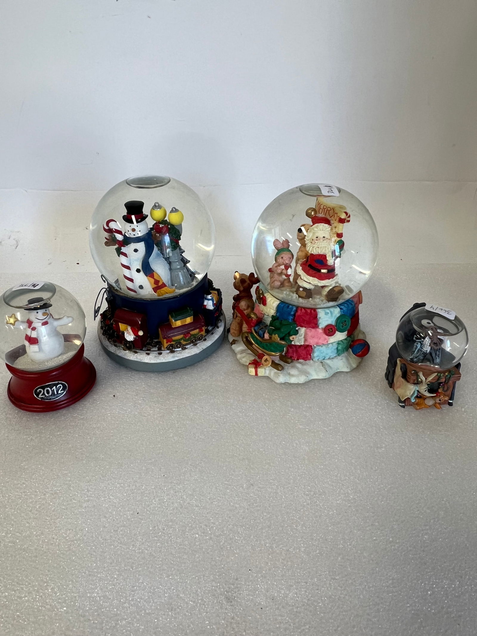 Collectible Snow Globes (4)  Two are Music Boxes (1 of 6)