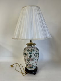 Good Quality Hand Painted Porcelain Lamp