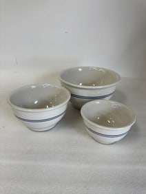 Vintage Nesting Set of Mixing Bowls (3)