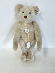 Steiff Teddy Bear. 1921 White Fur Re-Issue