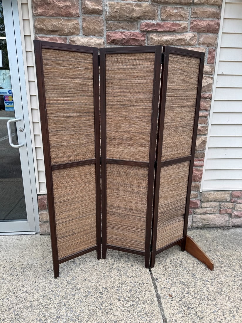 Three(3) Panel Rattan Screen (1 of 2)