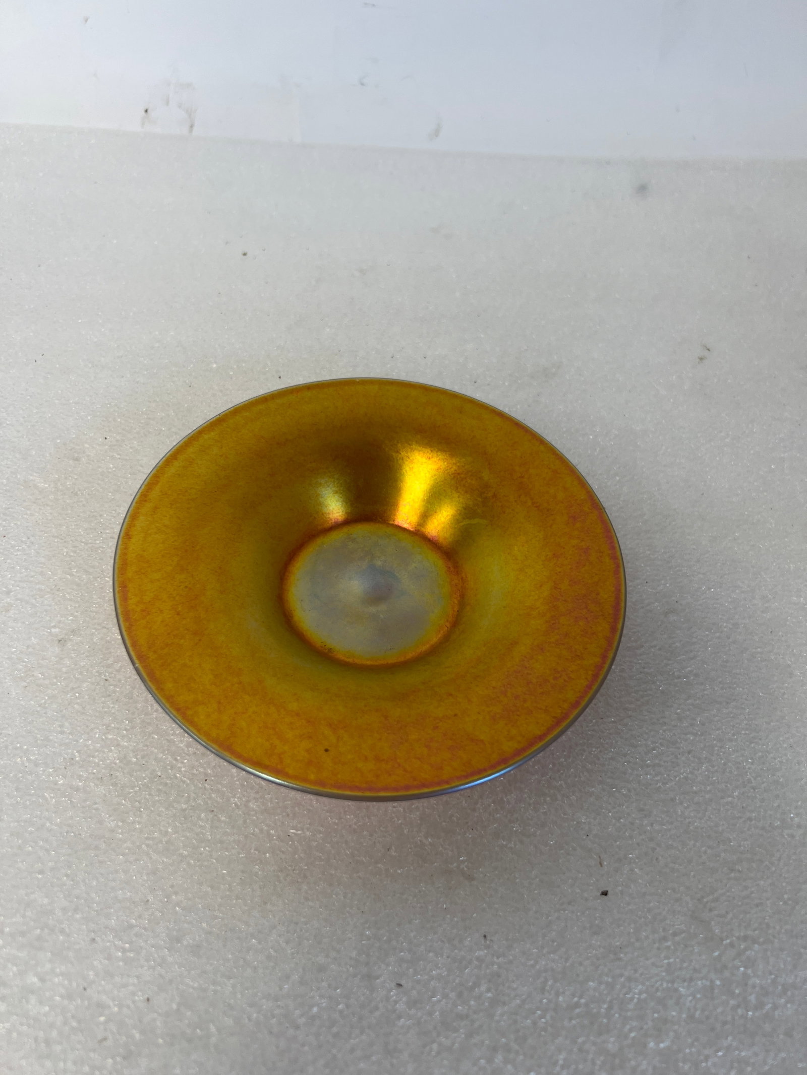 Tiffany Type Art Glass Pc.: 8H