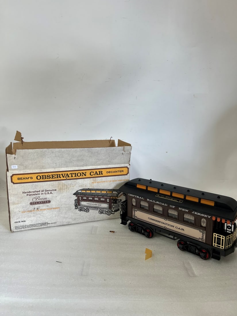 Jim Beam Figural Bourbon Bottle (1 of 1)