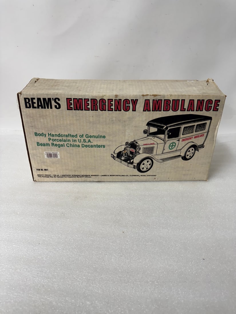 Jim Beam Figural Bourbon Bottle (1 of 2)