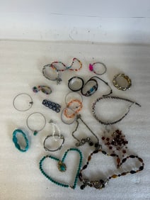 Extensive Collector's Lot Vintage Jewelry