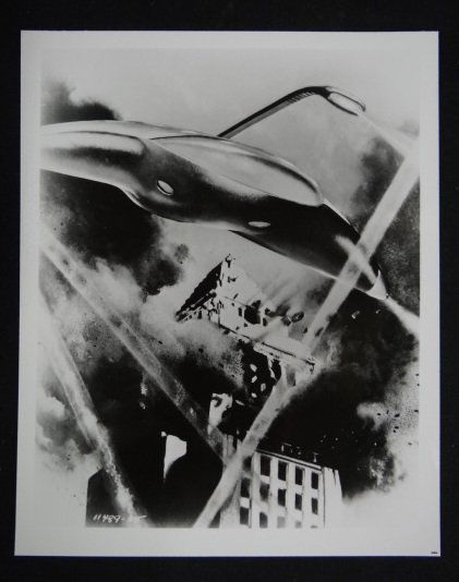 War of the Worlds Original Negatives (4): Black and White. Scenes from War of the Worlds with Gene Barry and Ann Robinson. 1953. Accompanied by prints from the negatives. 8 x 10