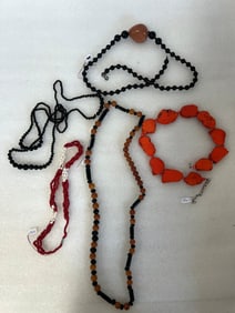 Vintage Necklaces (5)