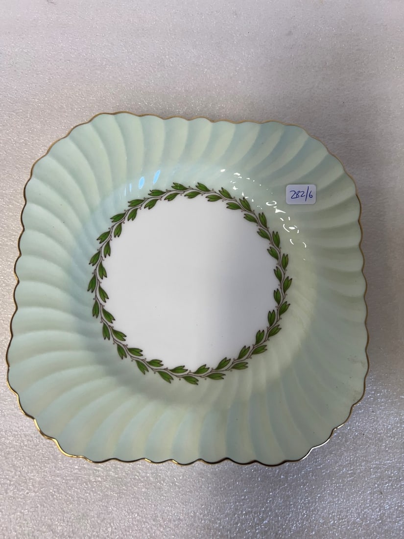 Minton Plates in the Cheviot Pattern (6): 8 1/2"W