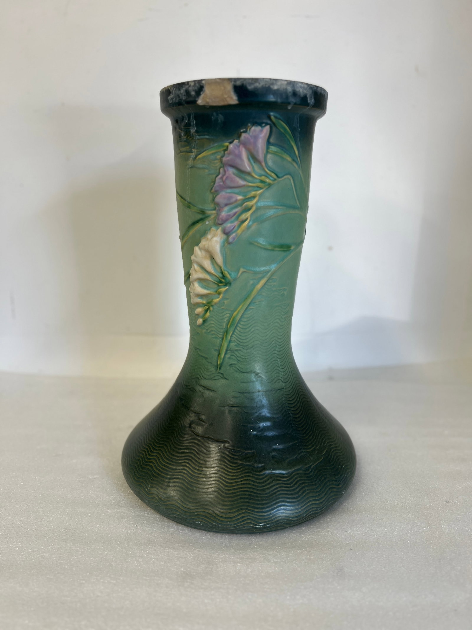 Roseville Jardiniere Stand: Marked U.S.A. at the top. Chip as pictured on the side. 16 1/2"