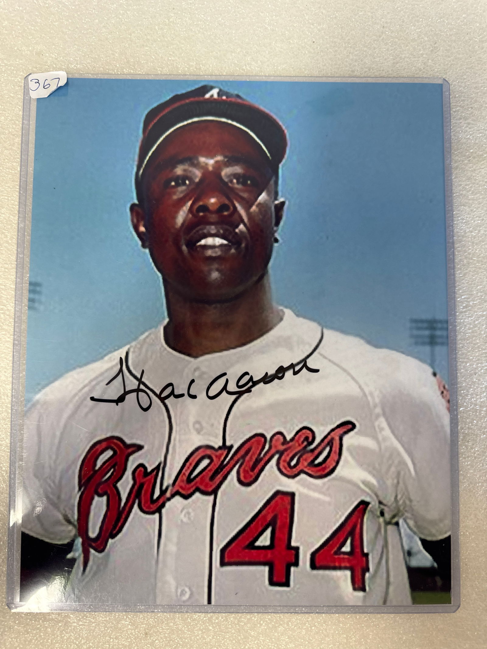 Hank Aaron Photograph Autographed. (1 of 1)