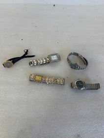 Woman's Watch Lot (5)