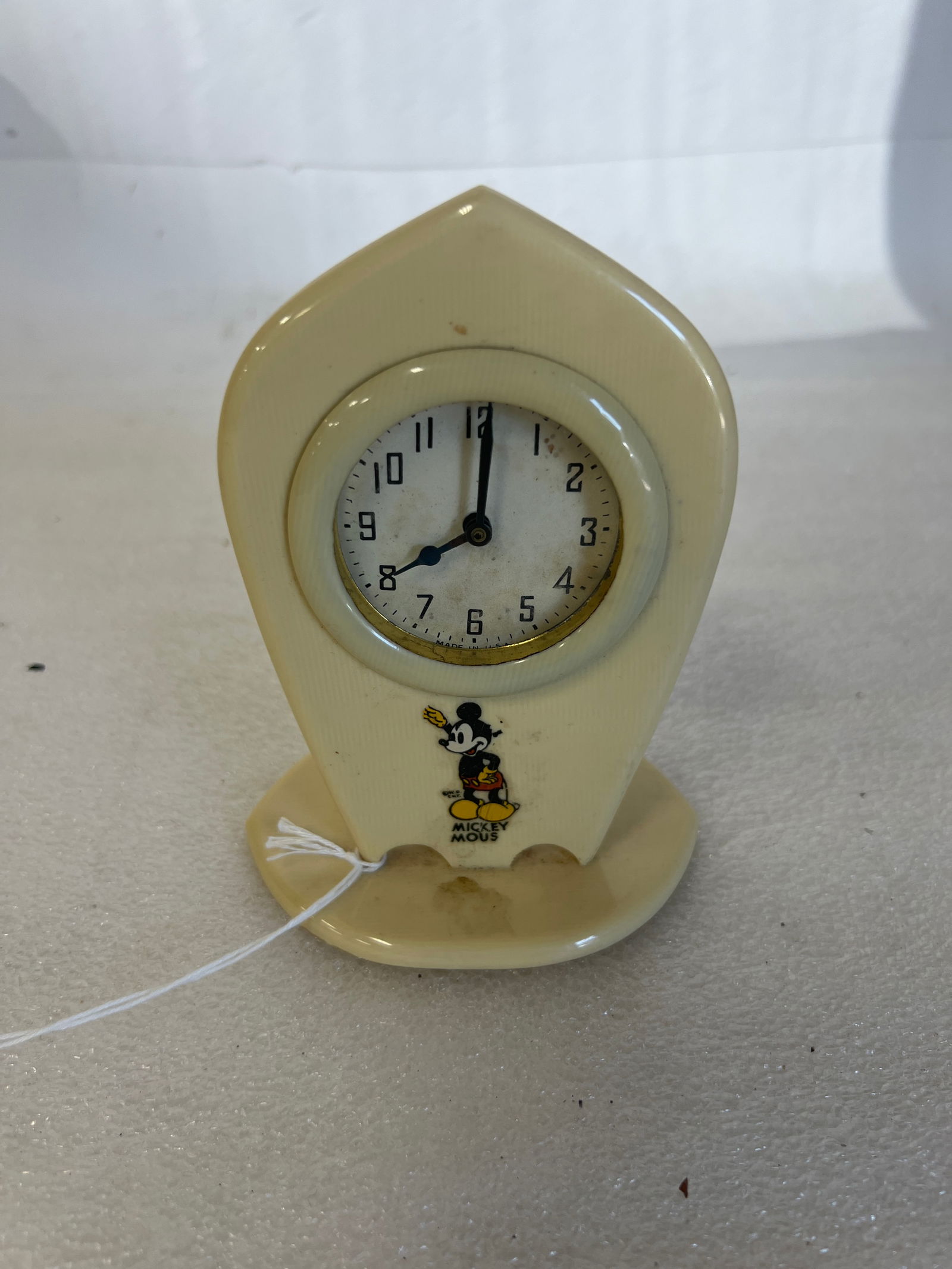 Vintage Mickey Mouse Shelf Clock (1 of 2)