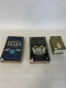 Halloween "Book" Lot (3)