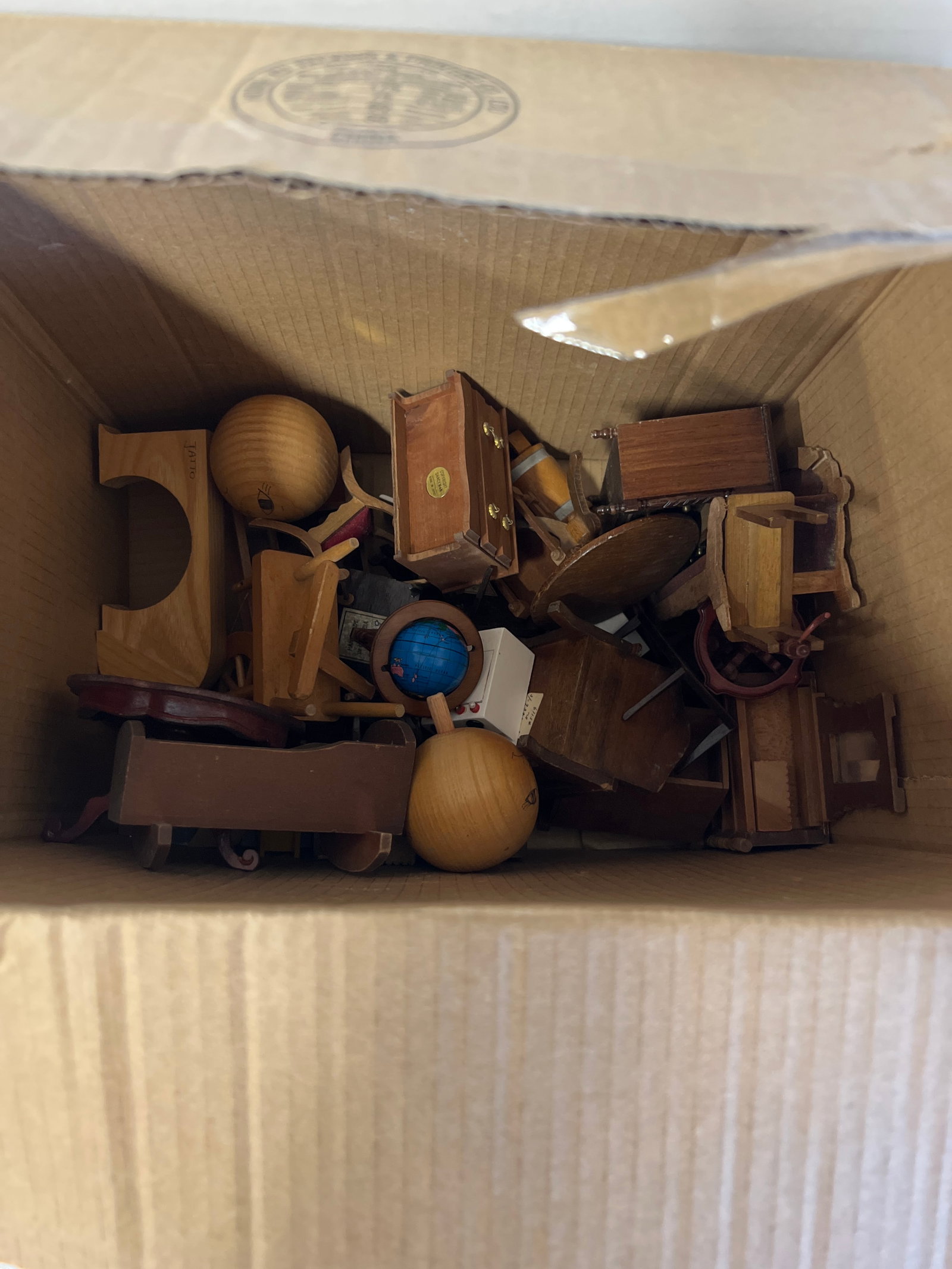 Box Lot of Doll Furniture: An asssortment of several things. All wooden