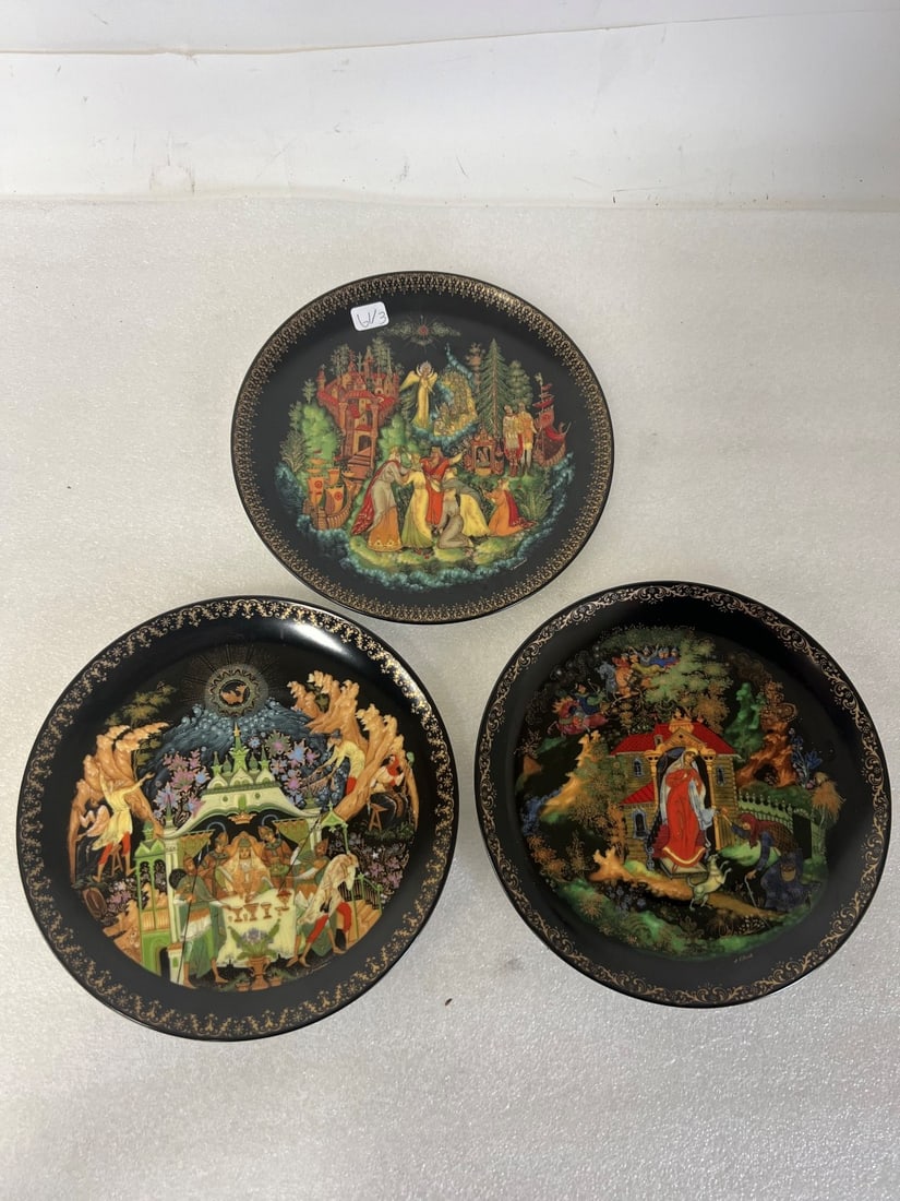 Russian Collectible Fairy Tales Plates (3): After Galina Zhirakovy. Extensive information on the reverse. 8"D