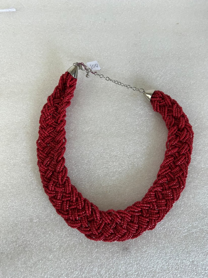 Multi Strand Vintage Coral Necklace: As pictured