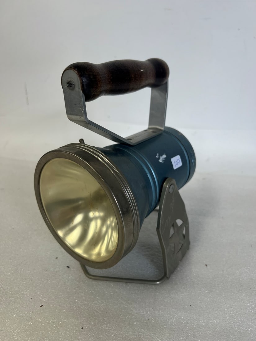 Hand Held Lamp Wooden Handle (1 of 2)