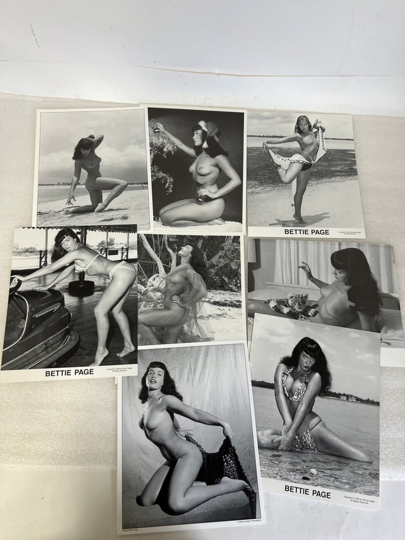 Bettie Page Photo Pack (8): Includes 8 iconic images of Bettie Page 8" x 10"