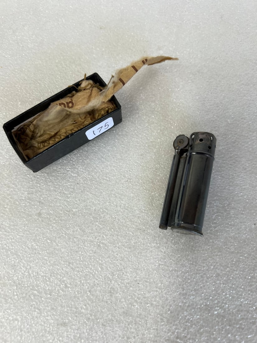 Vintage Dunhill Silver Plate Lighter (1 of 2)