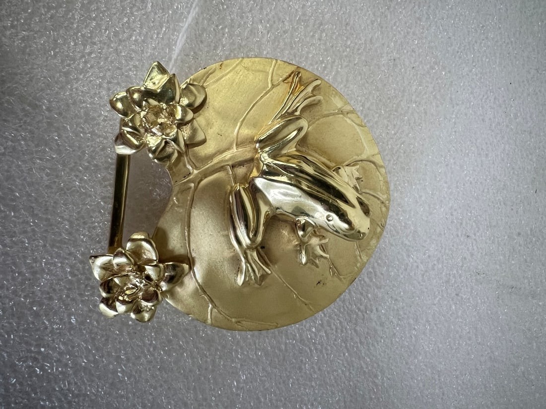 Lauren Sherlley Frog Belt Buckle