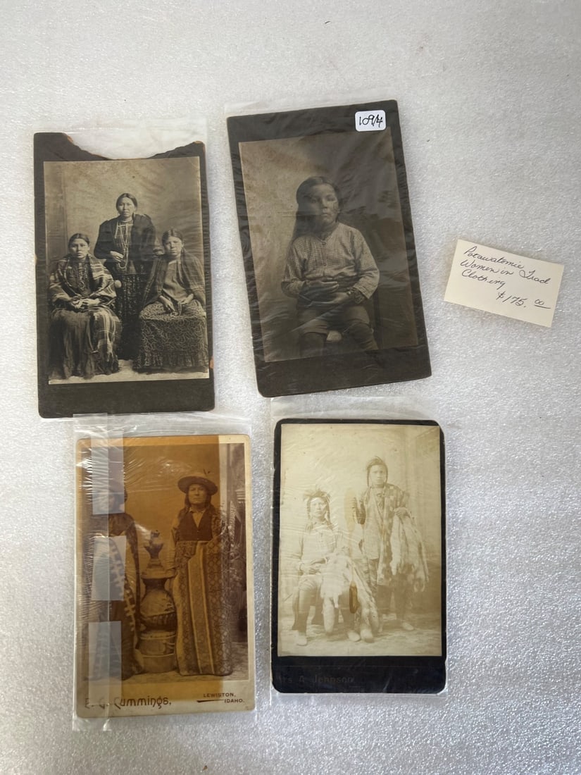 Cartes de Visites Indians (4)) (1 of 1)