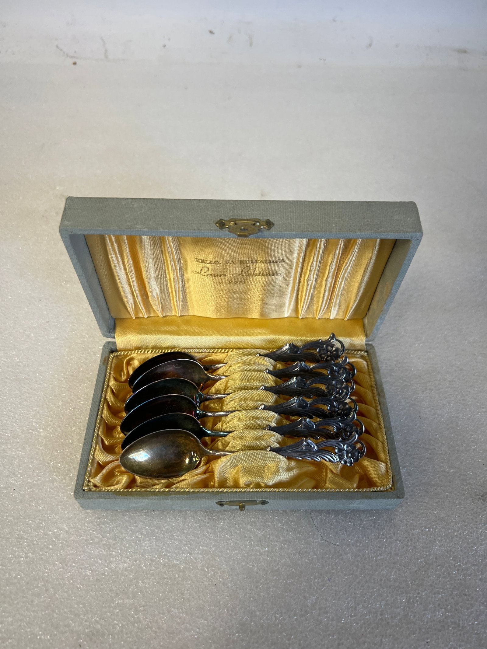 Sterling Silver Demi/Tasse Spoon (6) Orig. Box: 5 haullmarks at Back side