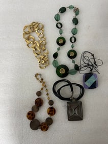 Vintage Necklaces. Singular of Design (5)