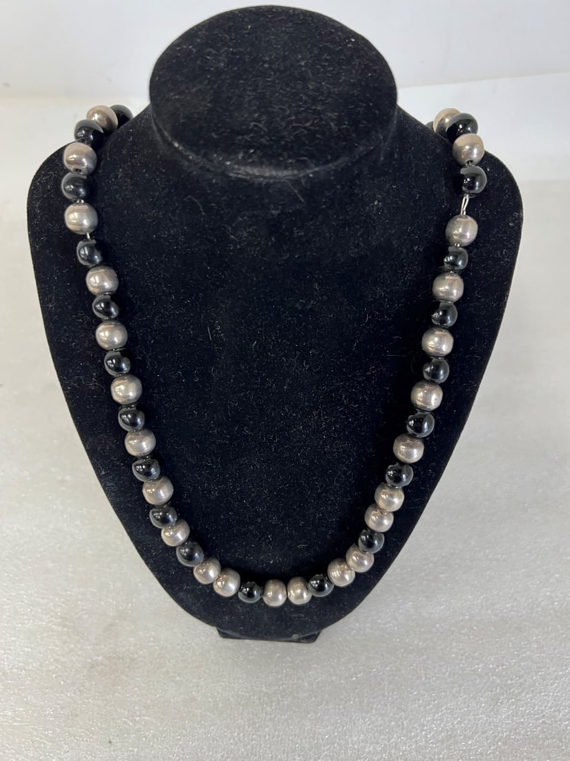 Sterling Silver and Onyx Bead Necklace. (1 of 1)