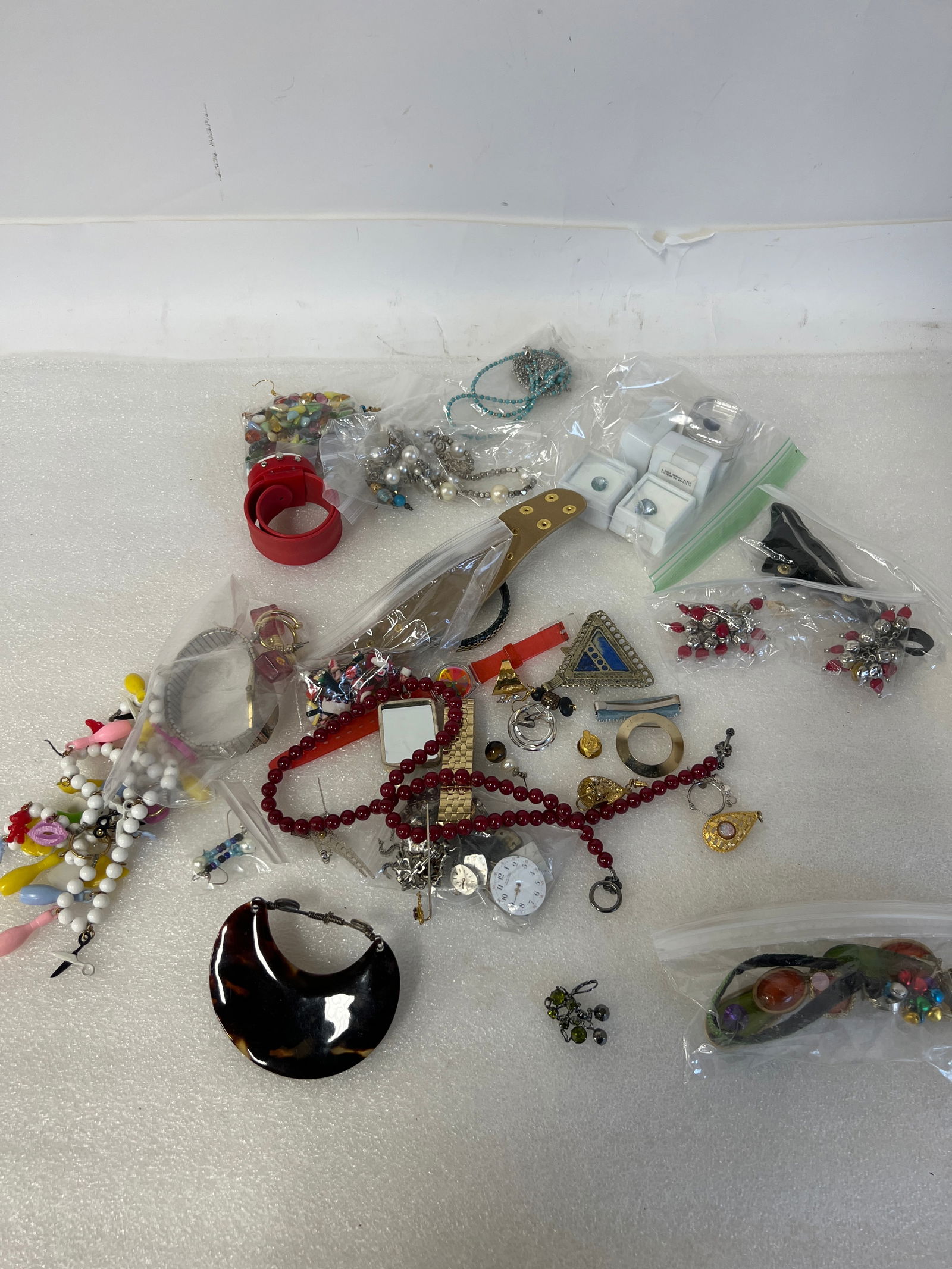 Three Antiqque Hat Pins and Silver Flower Holder Pendant (1 of 3)