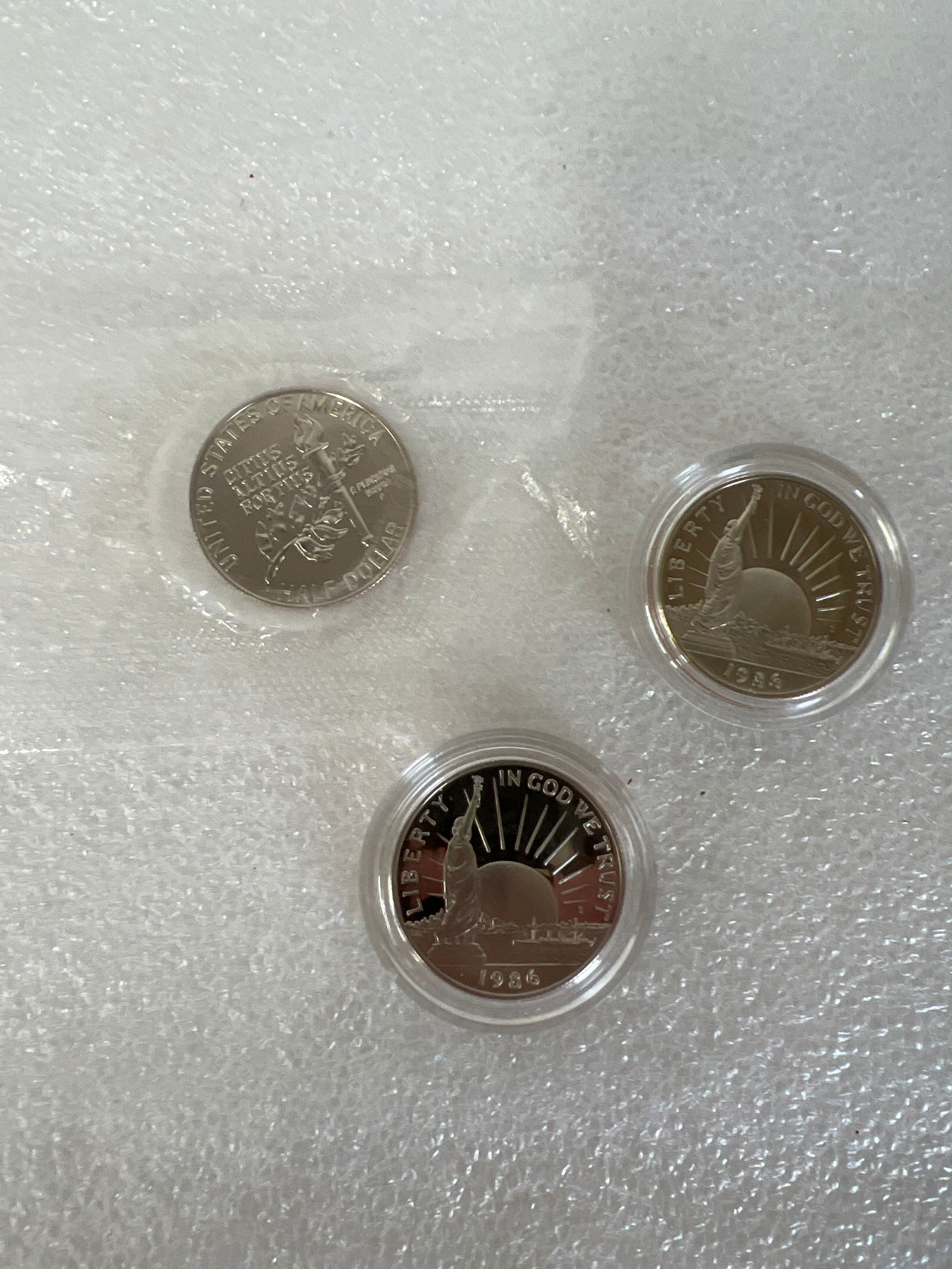 1986  Liberty Half Dollars (2) & 1992 Olympic Silver Dolllar (1 of 2)