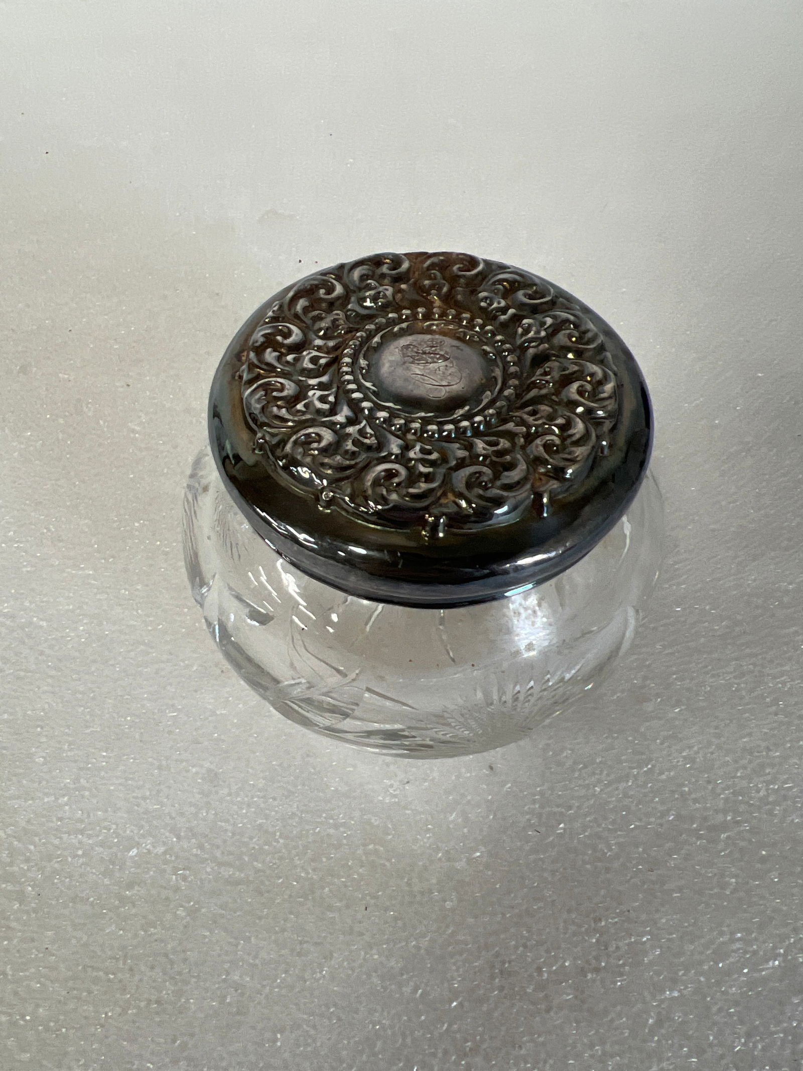 Victorian Dresser Jar Sterling lid: size 3 1/4" H by 4 1/4" W