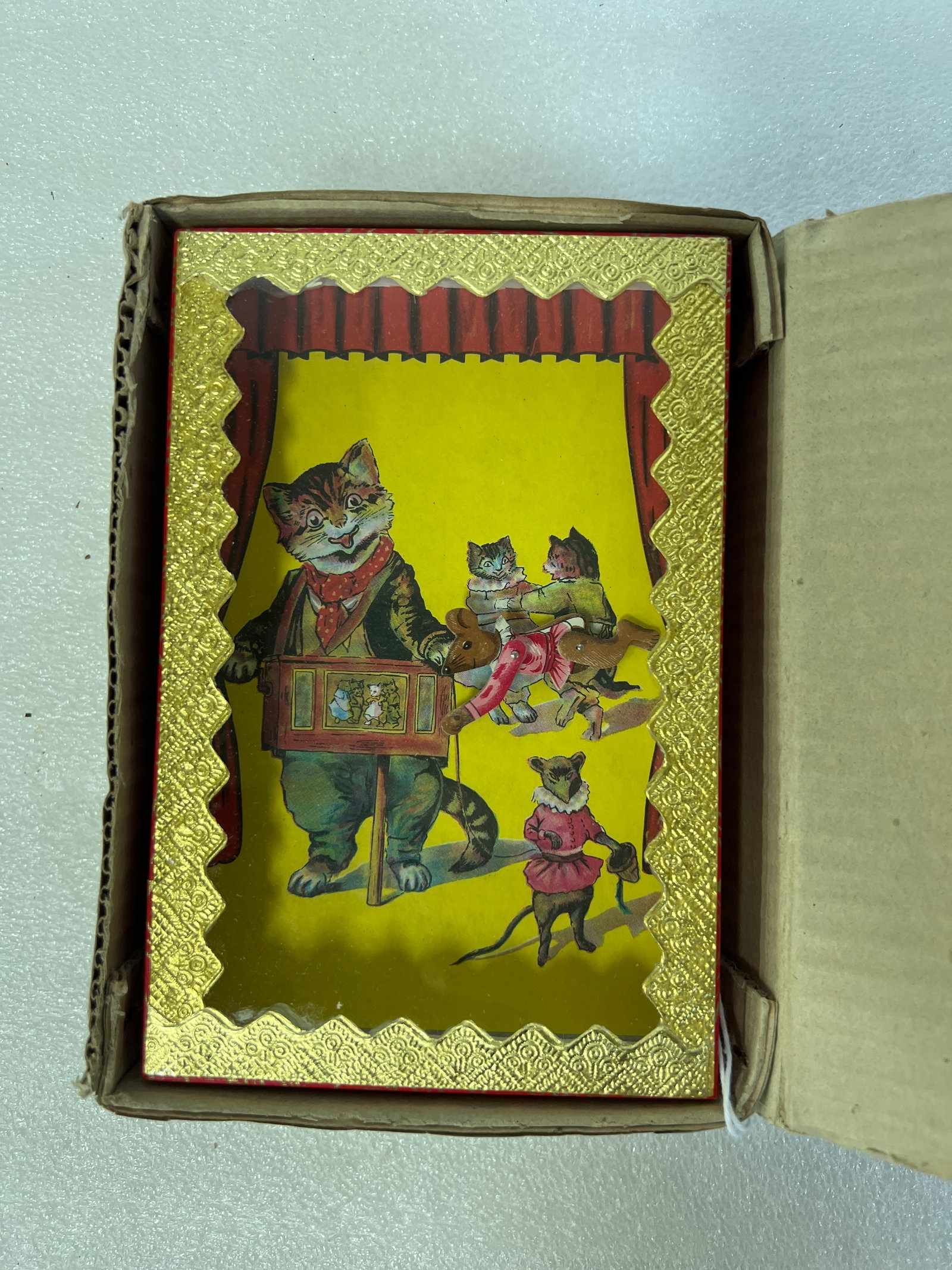 Mystery Motion Cat + Mouse sand Action Toy: New in Box, from the Shackman Collection 7" x 5 1/2"