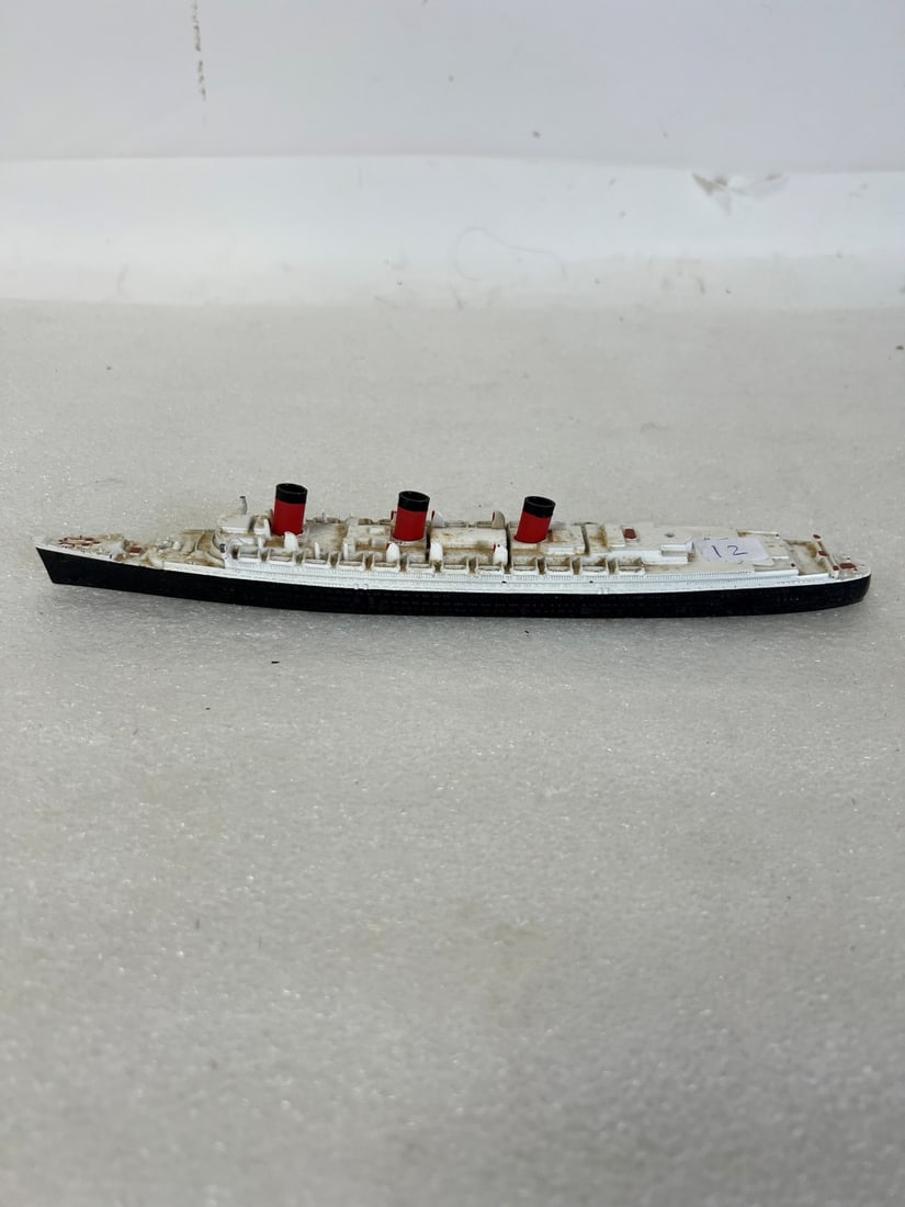 Model of RMS QueenMark Ship (1 of 3)