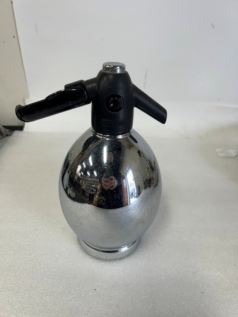 Chrome Spntzer: Made in the USA marked Soda King 9" H