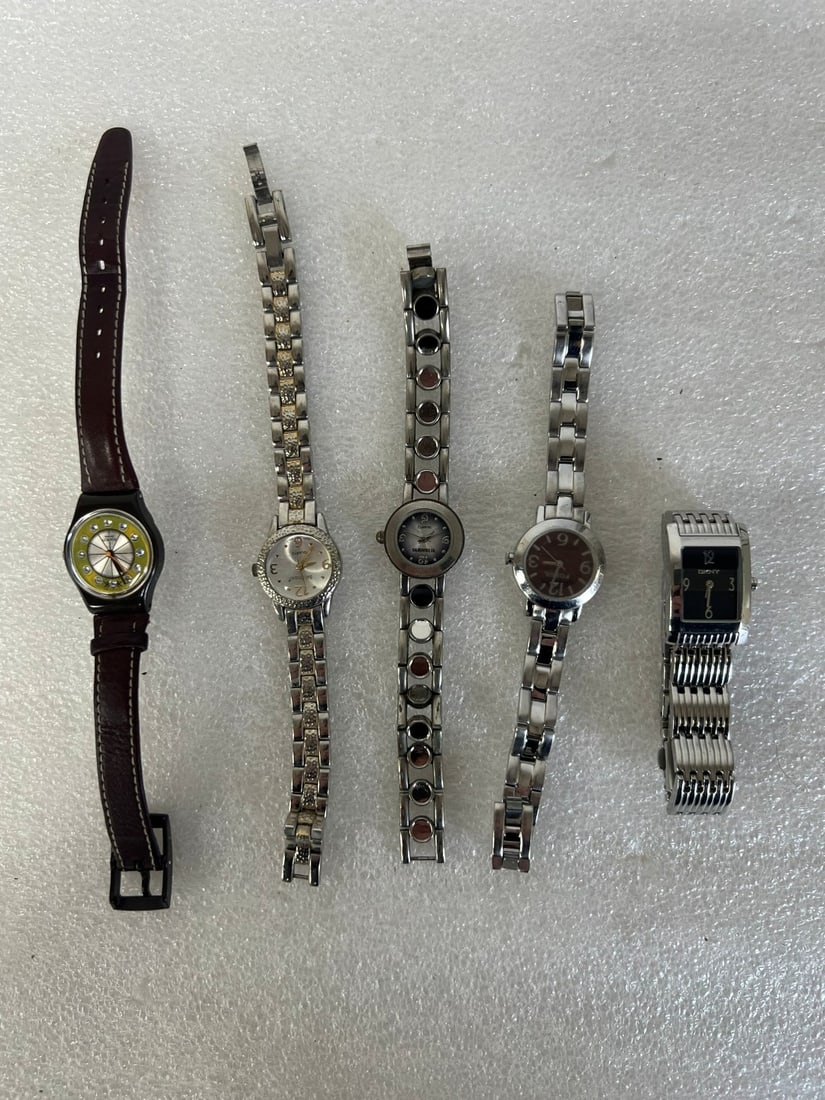 Vintage Ladies Wristwatches ( (5) (1 of 1)