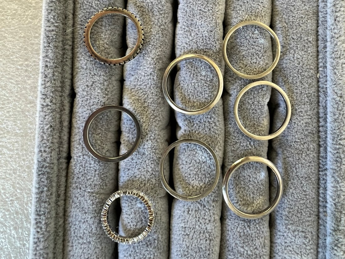 Dealer or Collector's :Lot of Sterling Silver Rings (7): As pictured 7.8 Grams