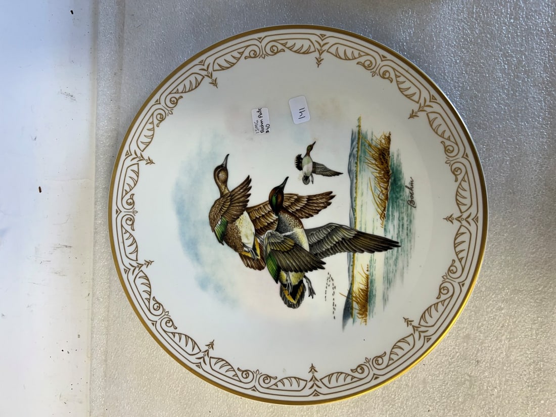 Limited Edition Edward Marshall Boehm "Green-Winged Teals" Collector plate: Hand-crafted English bone china with a pure gold border. Plate is from the Water Bird Collection. 11" in diameter.