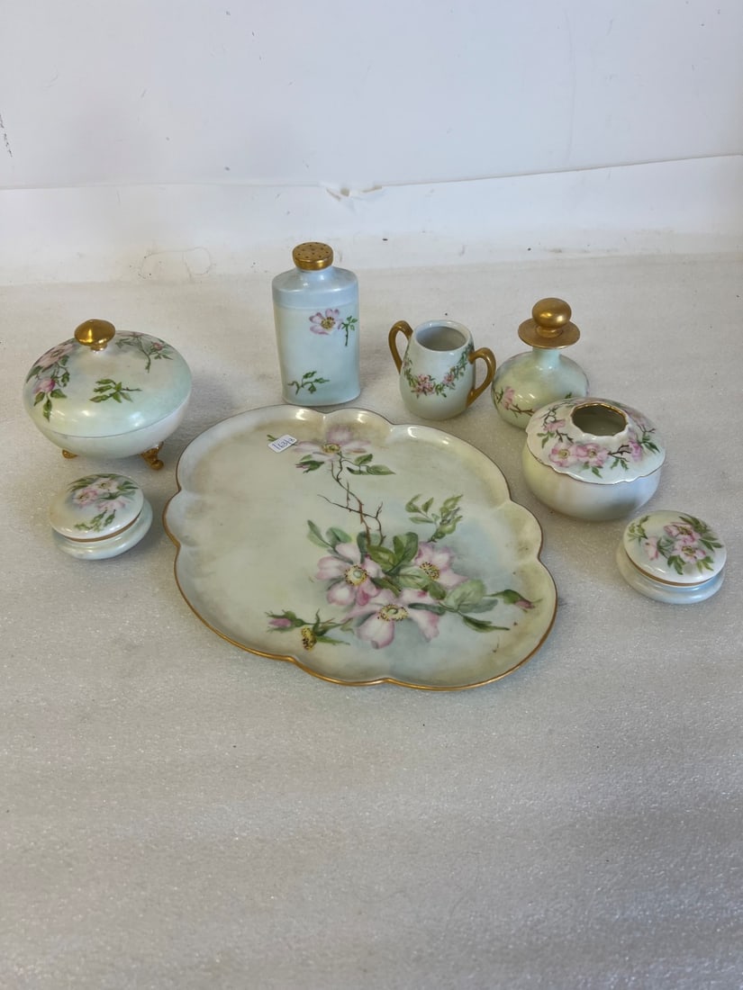 Limoges French Dresser Set (8) (1 of 2)