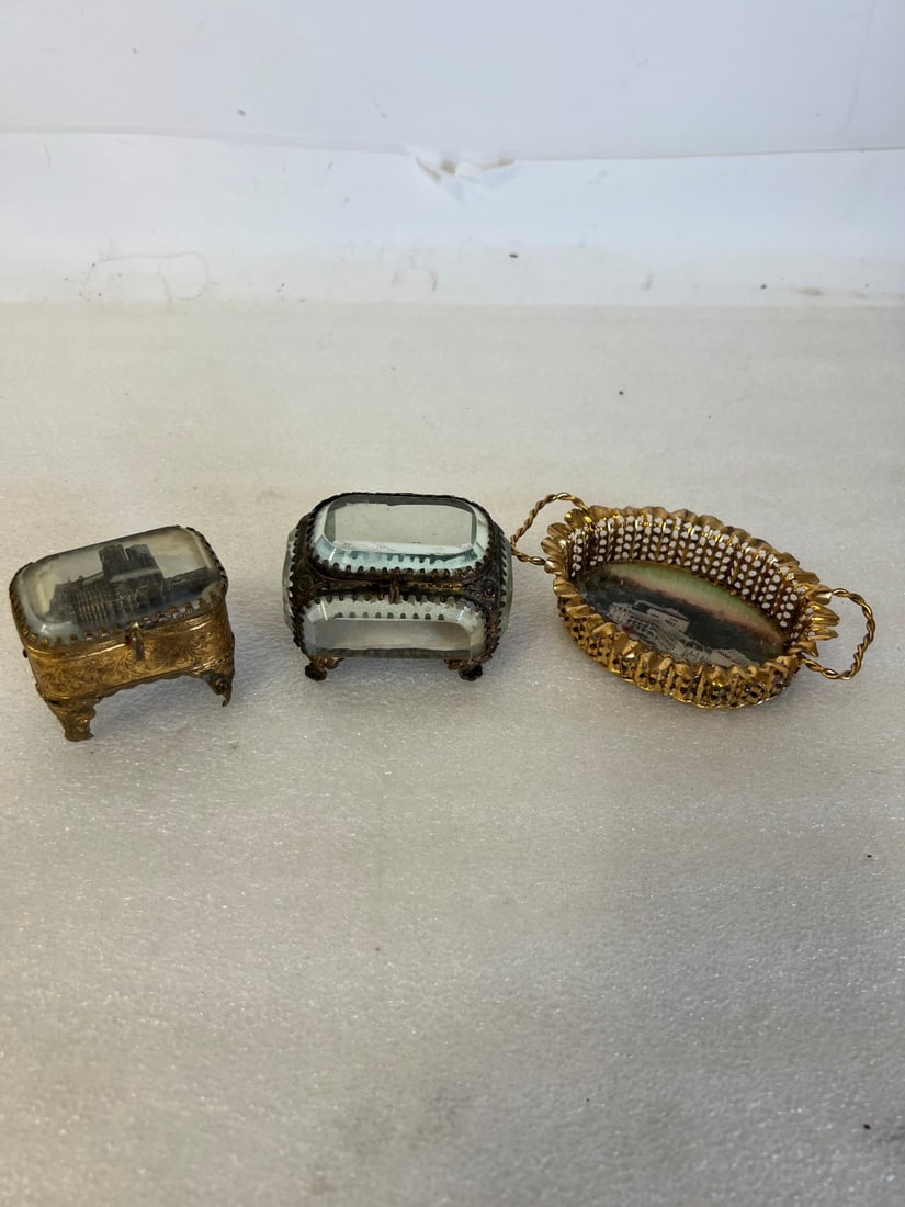 Antique Dresser Boxes and Tray (3) (1 of 2)