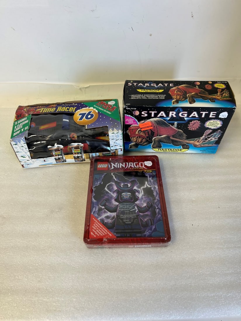 Lot of Toys (3) (1 of 3)