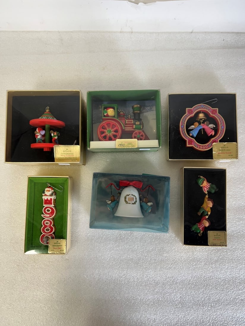 Hallmark Ornaments (6) 1980 (1 of 1)