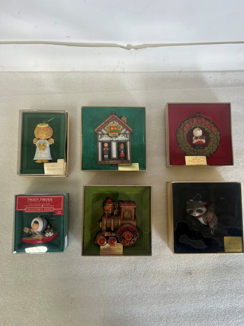 Hallmark Ornaments (6) 1976-1978: As pictured. All in original boxes