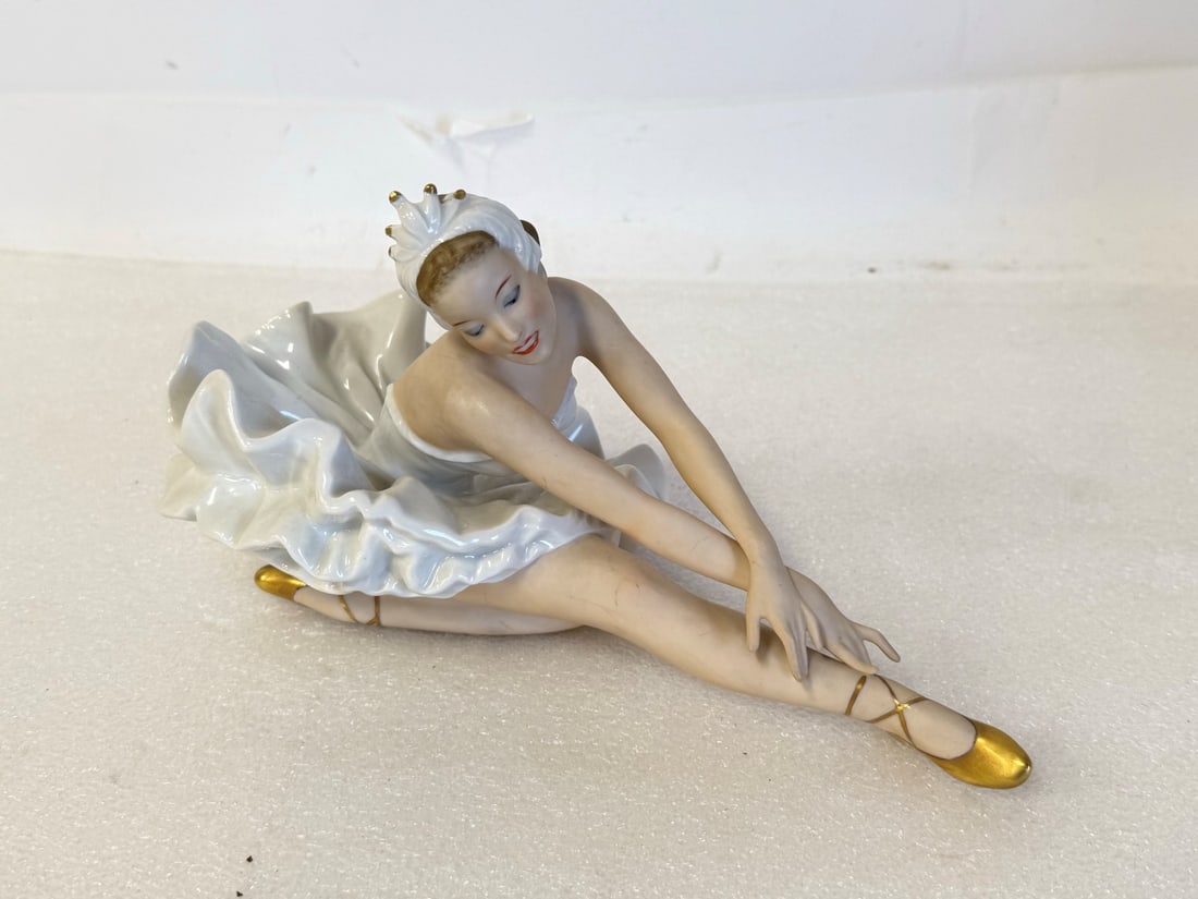 Wallendorf German Porcelain Figual Grouping (1 of 6)