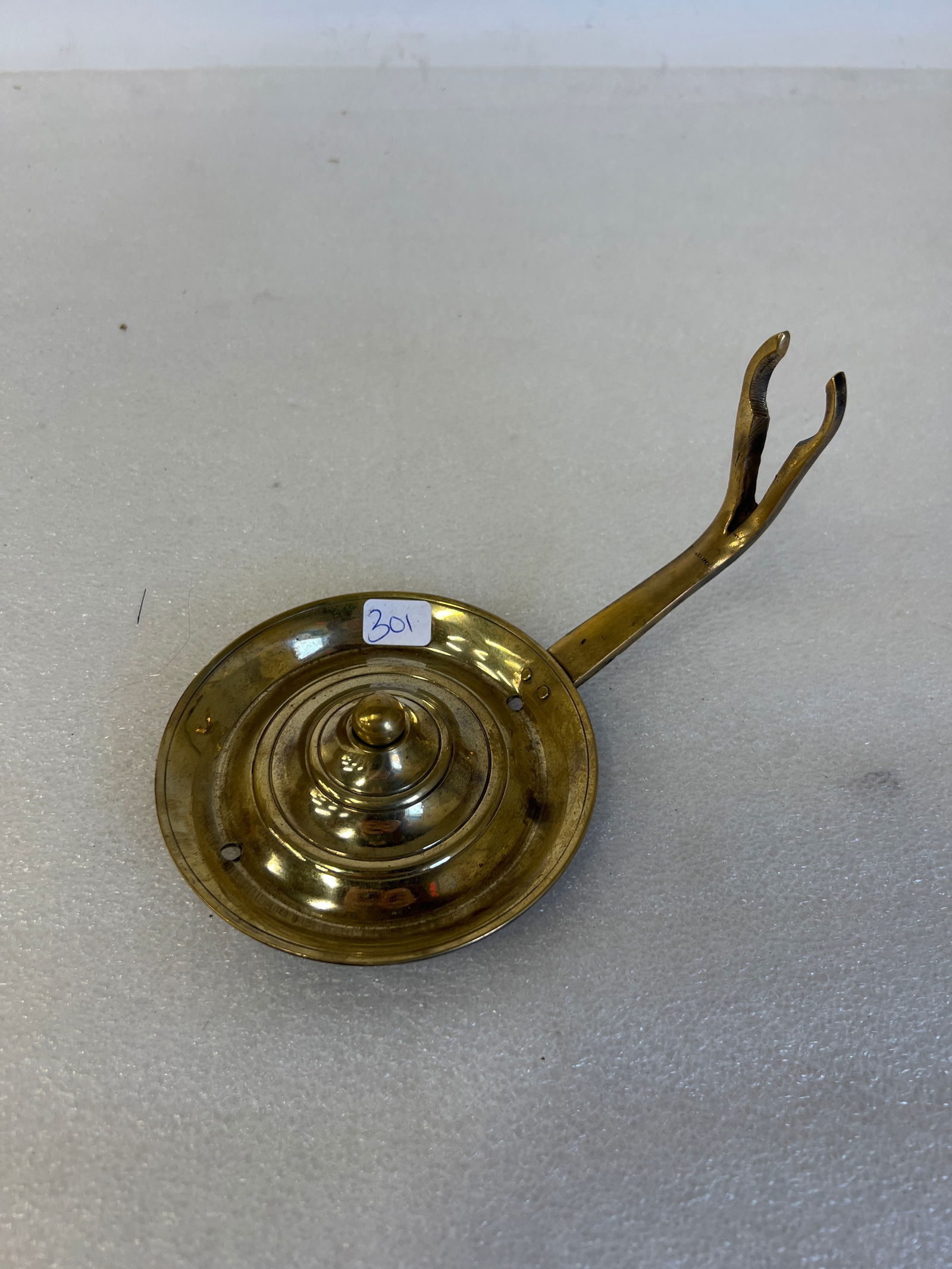 Vintage Brass Chamberstick: Dhoopakal/Sambrani holder. 3 1/4'H x 7"w