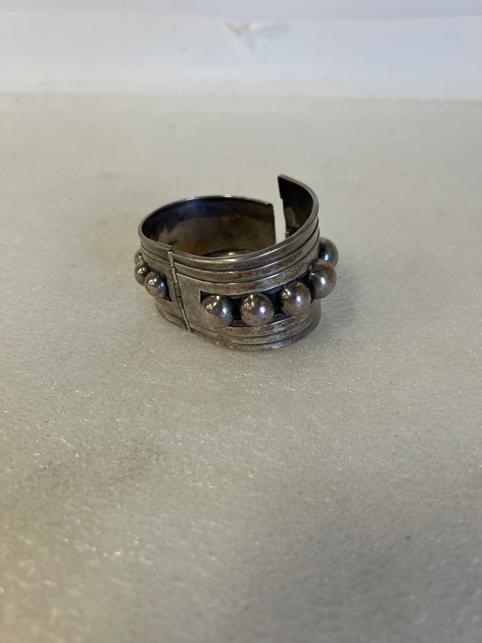 Vintage Mexican Sterling Silver Bracelet. (1 of 2)