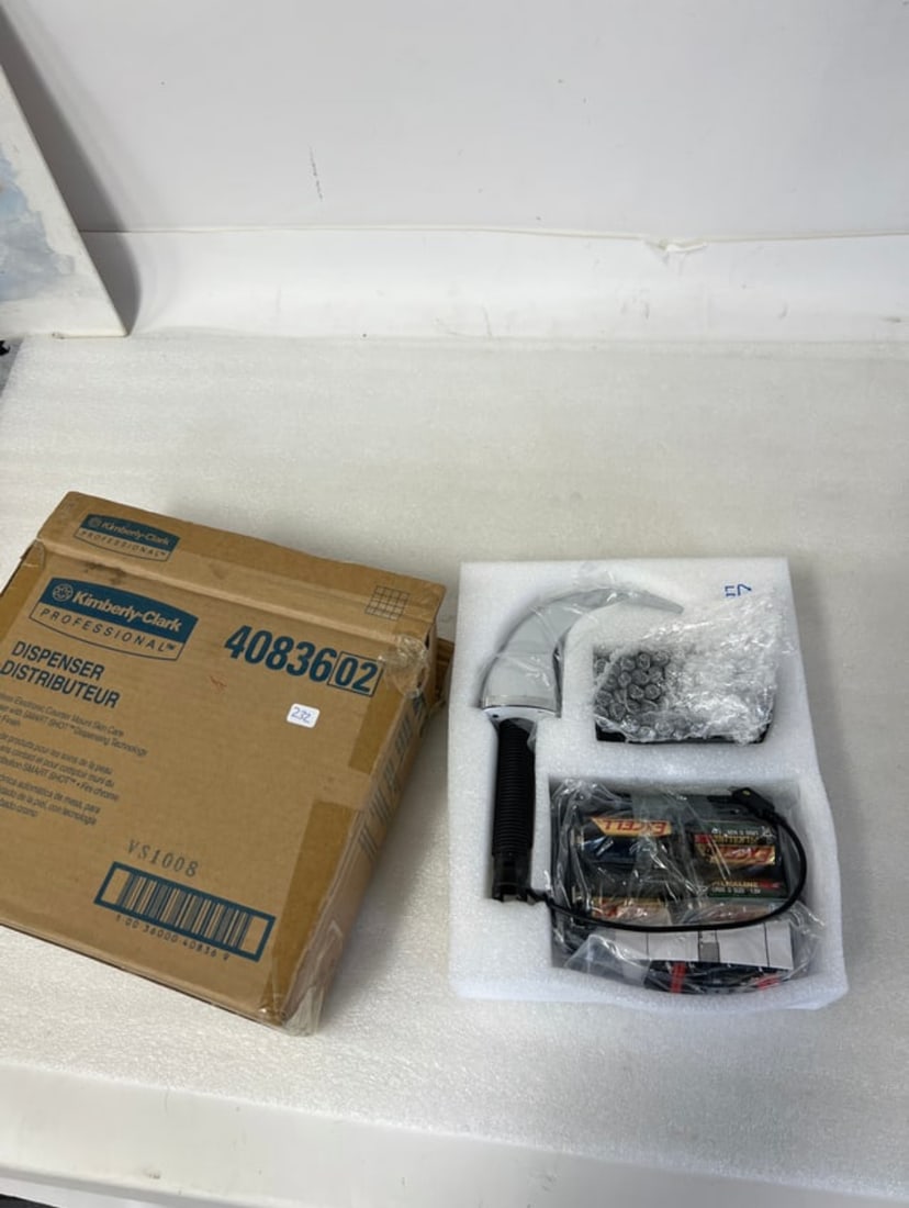 Touchless Electronic Counter Mount Dispensier (1 of 2)